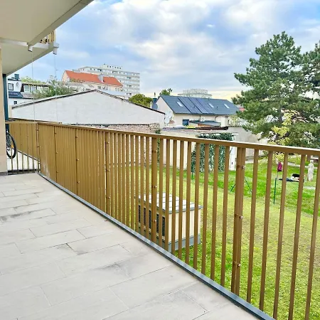 Modernes Mit Balkon Naehe Scs Apartamento