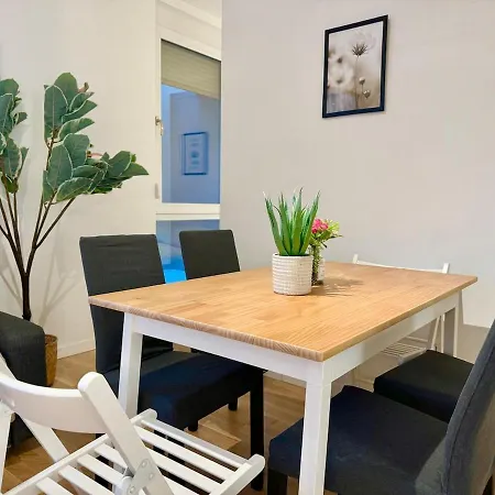 Modernes Mit Balkon Naehe Scs *