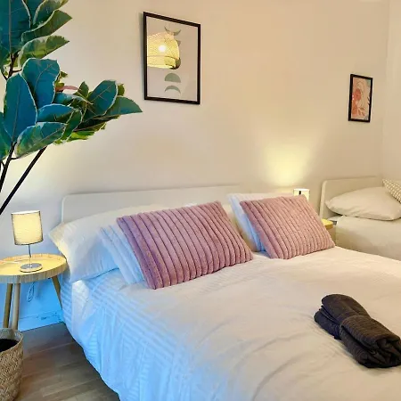 Modernes Mit Balkon Naehe Scs *